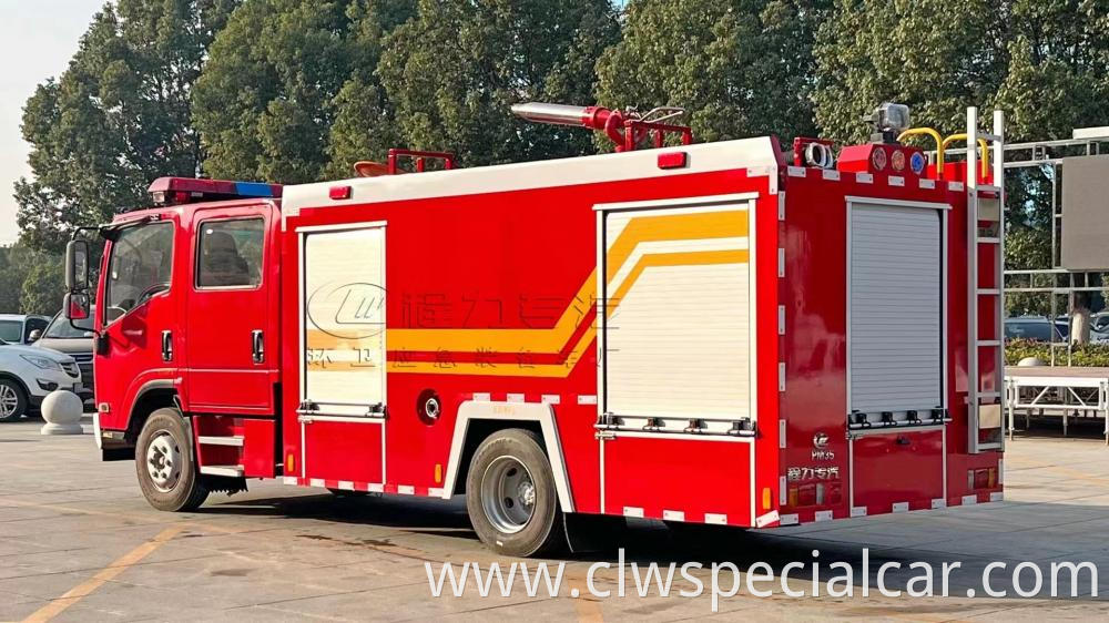 Isuzu 700p Firefighting Truck 5 Jpg